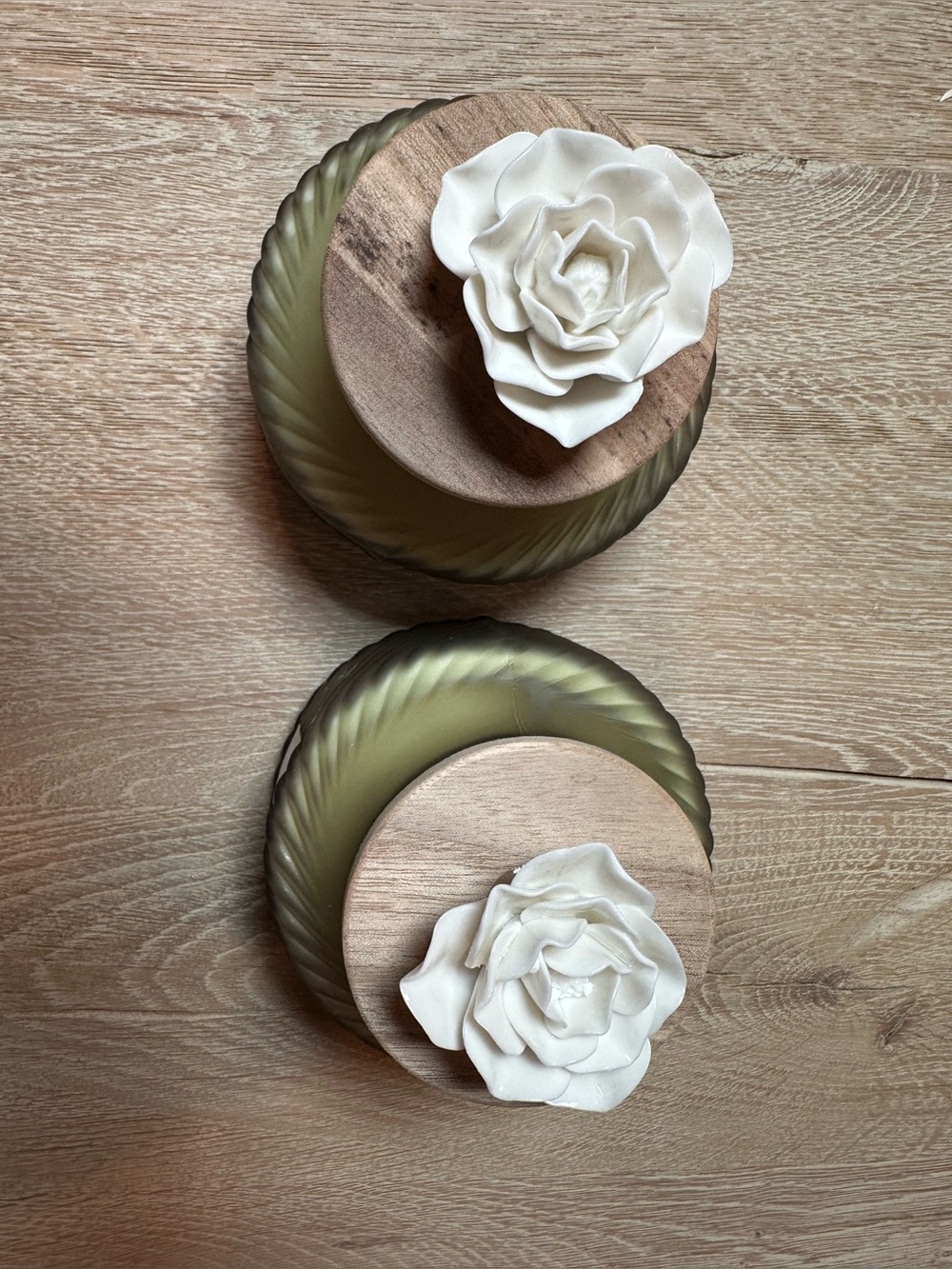 Water Lily Glass Jar Candle with White Floral Lid - Set of 2 - Picture 4 of 9